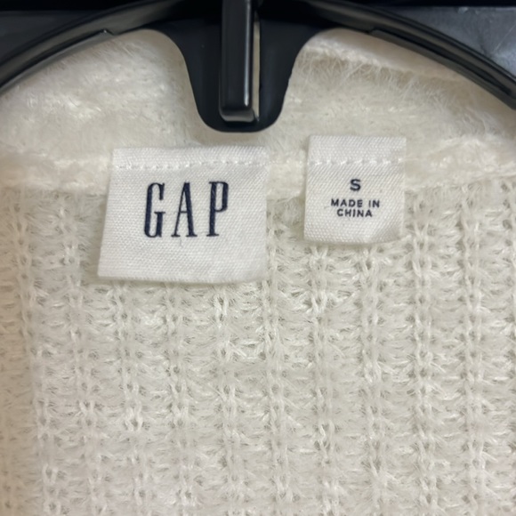 Gap sweater. - Picture 5 of 9